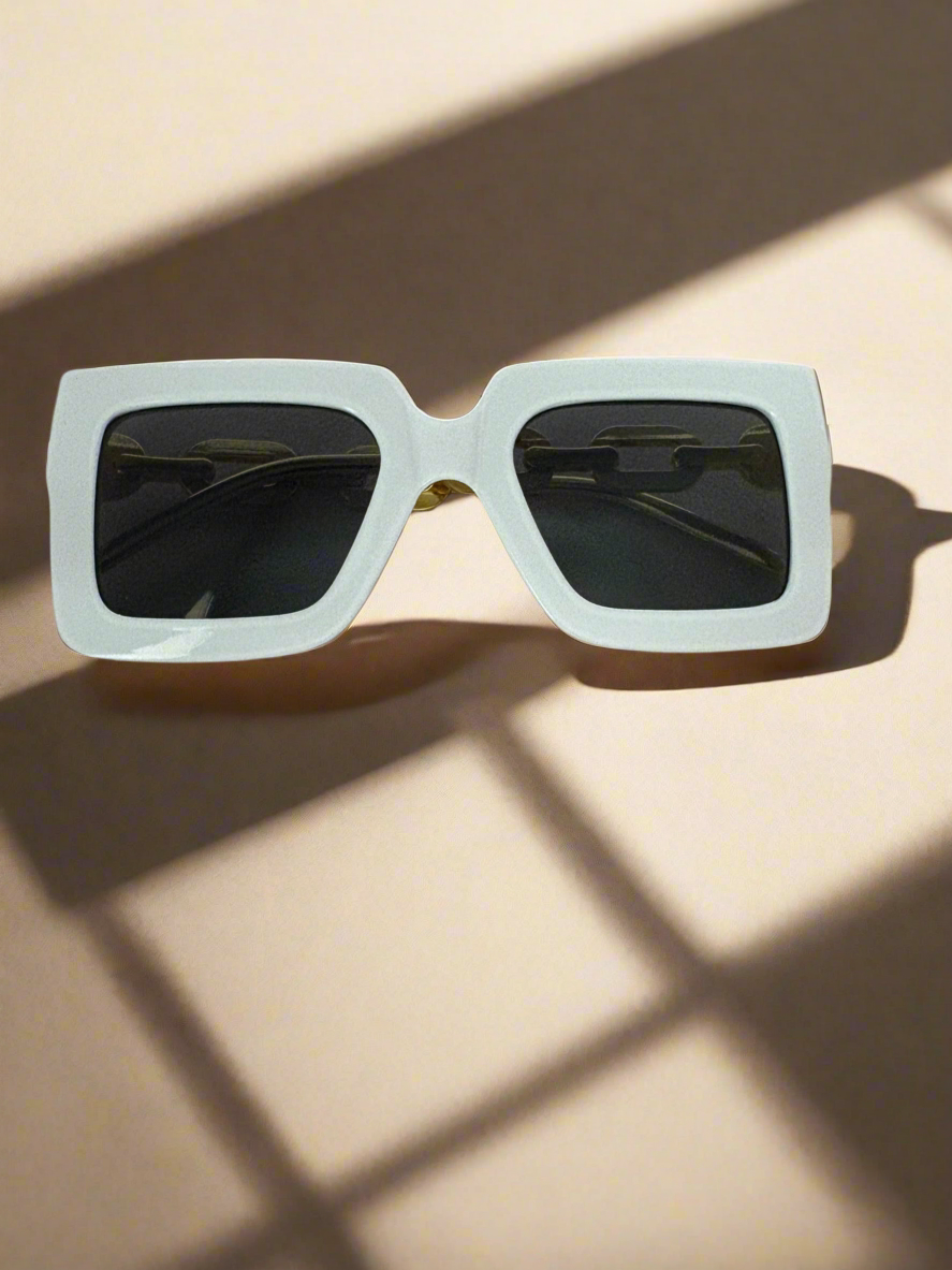 Summer Bae Sunglasses White