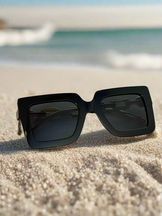 Summer Bae Sunglasses Black